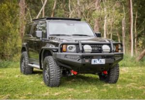 Přední pevnostní nárazník Summit MKII TOYOTA LC250 Prado