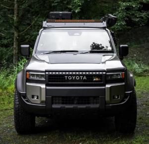 Toyota LC250 solární systém na kapotu 115W